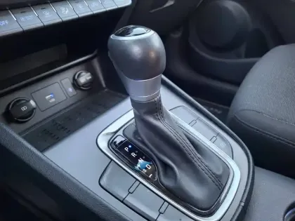 Photo 35 Hyundai Kona  1.6 GDi Hybrid