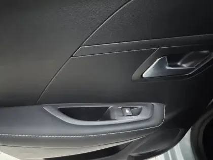 Photo 28 Peugeot 208  100 S&S BVM6