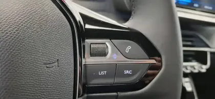 Photo 101 Peugeot 2008  100 S&S BVM6