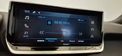 Photo 103 Peugeot 2008  100 S&S BVM6