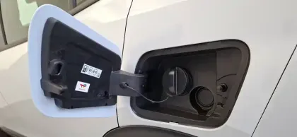 Photo 10 Peugeot 2008  100 S&S BVM6