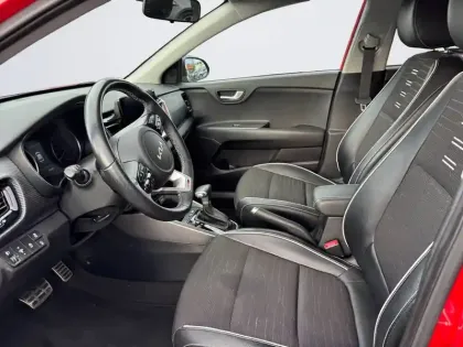 Photo 8 Kia Stonic  1.0 T-GDi 120 ch MHEV DCT7