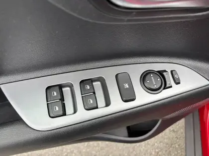 Photo 16 Kia Stonic  1.0 T-GDi 120 ch MHEV DCT7