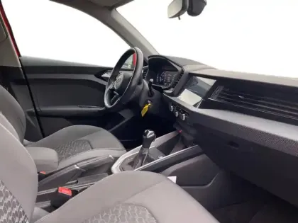 Photo 8 Audi A1  Sportback 25 TFSI 95 ch S tronic 7