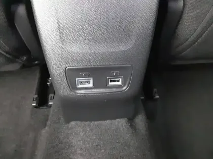 Photo 45 Peugeot 2008  Hybrid 145 e-DCS6