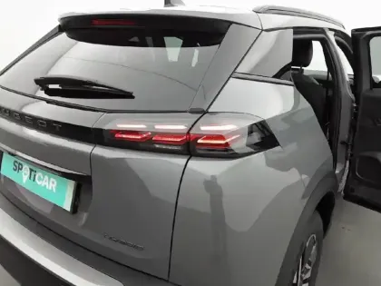 Photo 39 Peugeot 2008  Hybrid 145 e-DCS6