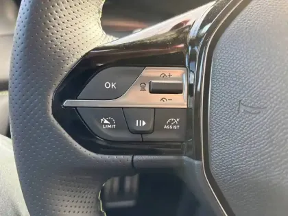 Photo 19 Peugeot 308  Hybrid 145 e-DCS6