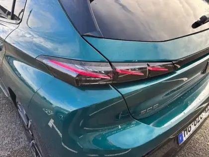 Photo 37 Peugeot 308  Hybrid 145 e-DCS6