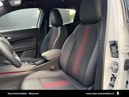 Photo 8 Alfa Romeo Junior  Elettrica 156 ch