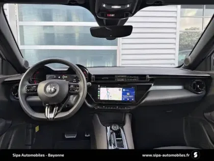 Photo 7 Alfa Romeo Junior  Elettrica 156 ch