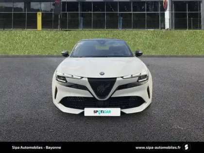 Photo 1 Alfa Romeo Junior  Elettrica 156 ch