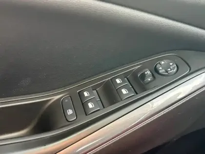 Photo 18 Opel Grandland X  1.2 Turbo 130 ch