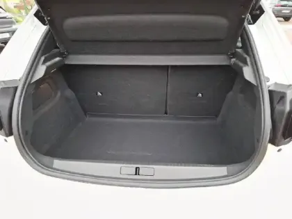 Photo 5 Peugeot 208  Electrique 50 kWh 136ch