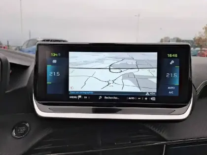 Photo 23 Peugeot 208  Electrique 50 kWh 136ch