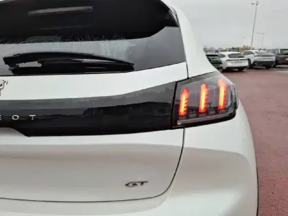 Photo 16 Peugeot 208  Electrique 50 kWh 136ch