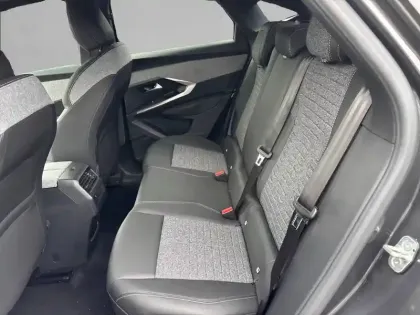 Photo 11 Peugeot 3008  Electrique 210 ch 73 kWh