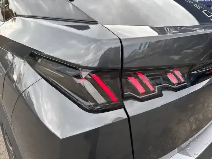 Photo 16 Peugeot 3008  Electrique 210 ch 73 kWh