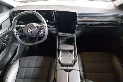 Photo 8 Renault Austral  E-Tech hybrid 200