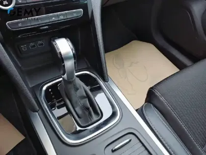 Photo 33 Renault Megane Mégane IV Estate PHEV 160