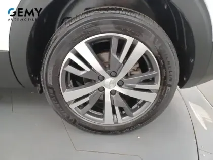 Photo 10 Peugeot 5008  PureTech 130ch S&S EAT8