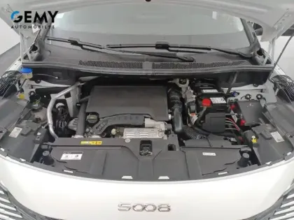 Photo 13 Peugeot 5008  PureTech 130ch S&S EAT8