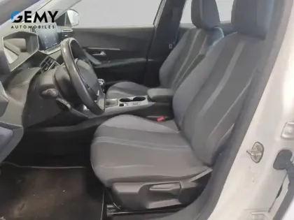 Photo 8 Peugeot 2008  PureTech 130 S&S BVM6