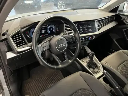 Photo 1 Audi A1  Sportback 25 TFSI 95 ch S tronic 7