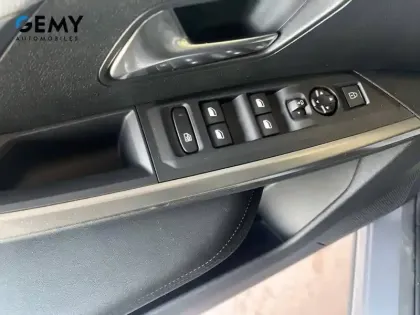 Photo 27 Peugeot 5008  Hybrid 145 e-DCS6