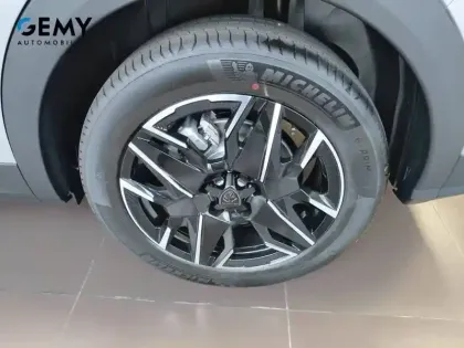 Photo 10 Peugeot 5008  Hybrid 145 e-DCS6