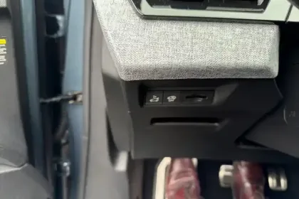 Photo 19 Peugeot 5008  Hybrid 145 e-DCS6