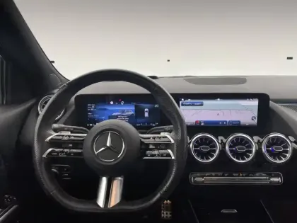 Photo 21 Mercedes GLA  200 d 8G-DCT