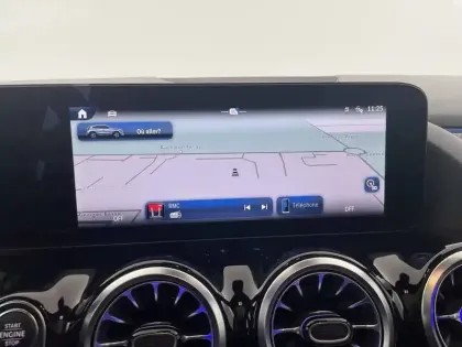 Photo 20 Mercedes GLA  200 d 8G-DCT