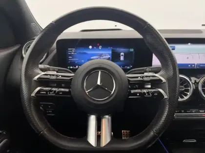 Photo 22 Mercedes GLA  200 d 8G-DCT