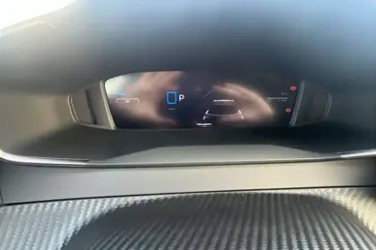 Photo 14 Peugeot 2008  Hybrid 145 e-DCS6