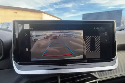 Photo 19 Peugeot 2008  Hybrid 145 e-DCS6