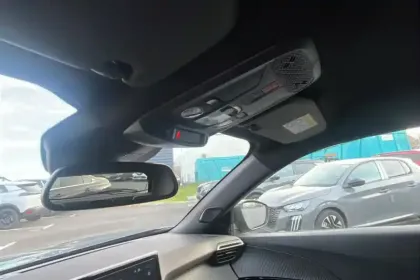 Photo 20 Peugeot 2008  Hybrid 145 e-DCS6