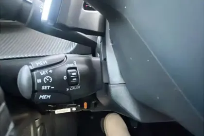 Photo 21 Peugeot 2008  Hybrid 145 e-DCS6