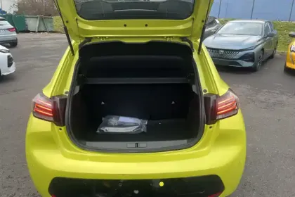 Photo 8 Peugeot 208  Hybrid 110 e-DCS6