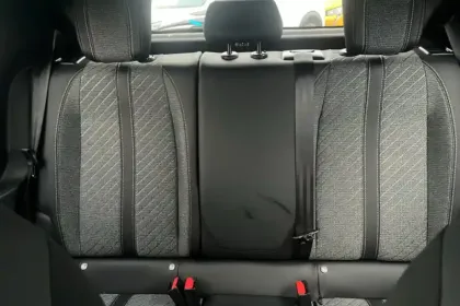 Photo 23 Peugeot 208  Hybrid 110 e-DCS6