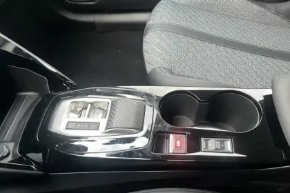 Photo 20 Peugeot 208  Hybrid 110 e-DCS6