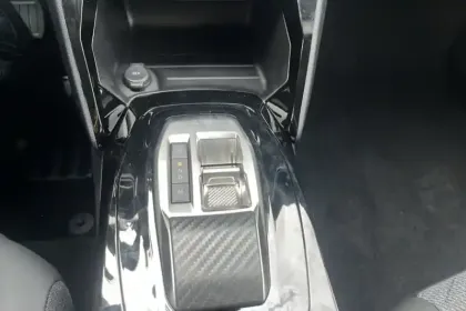 Photo 19 Peugeot 208  Hybrid 110 e-DCS6