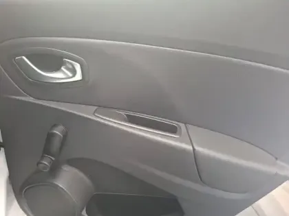 Photo 31 Renault Clio  dCi 90 E6C