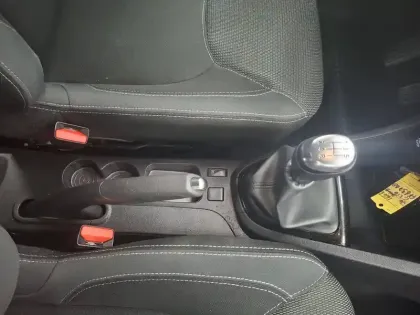 Photo 35 Renault Clio  dCi 90 E6C