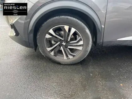 Photo 12 Peugeot 2008  PureTech 130 S&S EAT8