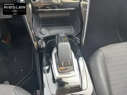 Photo 13 Peugeot 2008  PureTech 130 S&S EAT8