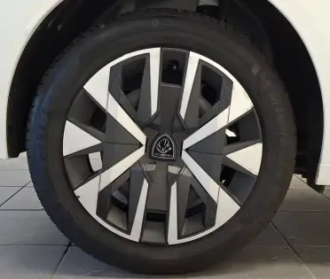 Photo 8 Peugeot 208  PureTech 75 S&S BVM5