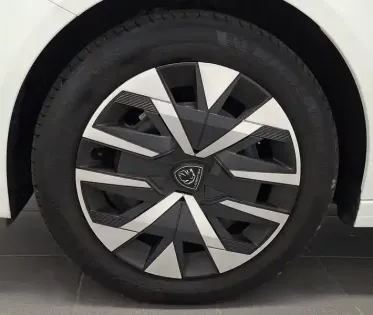 Photo 6 Peugeot 208  PureTech 75 S&S BVM5