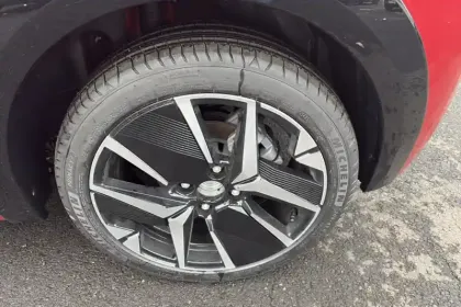 Photo 12 Peugeot 208  Hybrid 110 e-DCS6