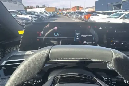 Photo 14 Peugeot 3008  Hybrid 145 e-DCS6