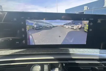 Photo 22 Peugeot 3008  Hybrid 145 e-DCS6